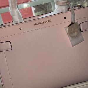 Brand New Michael Khors Purse